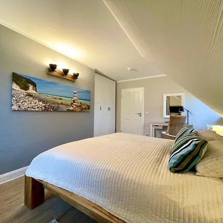 Apartment Meerluft 10 *